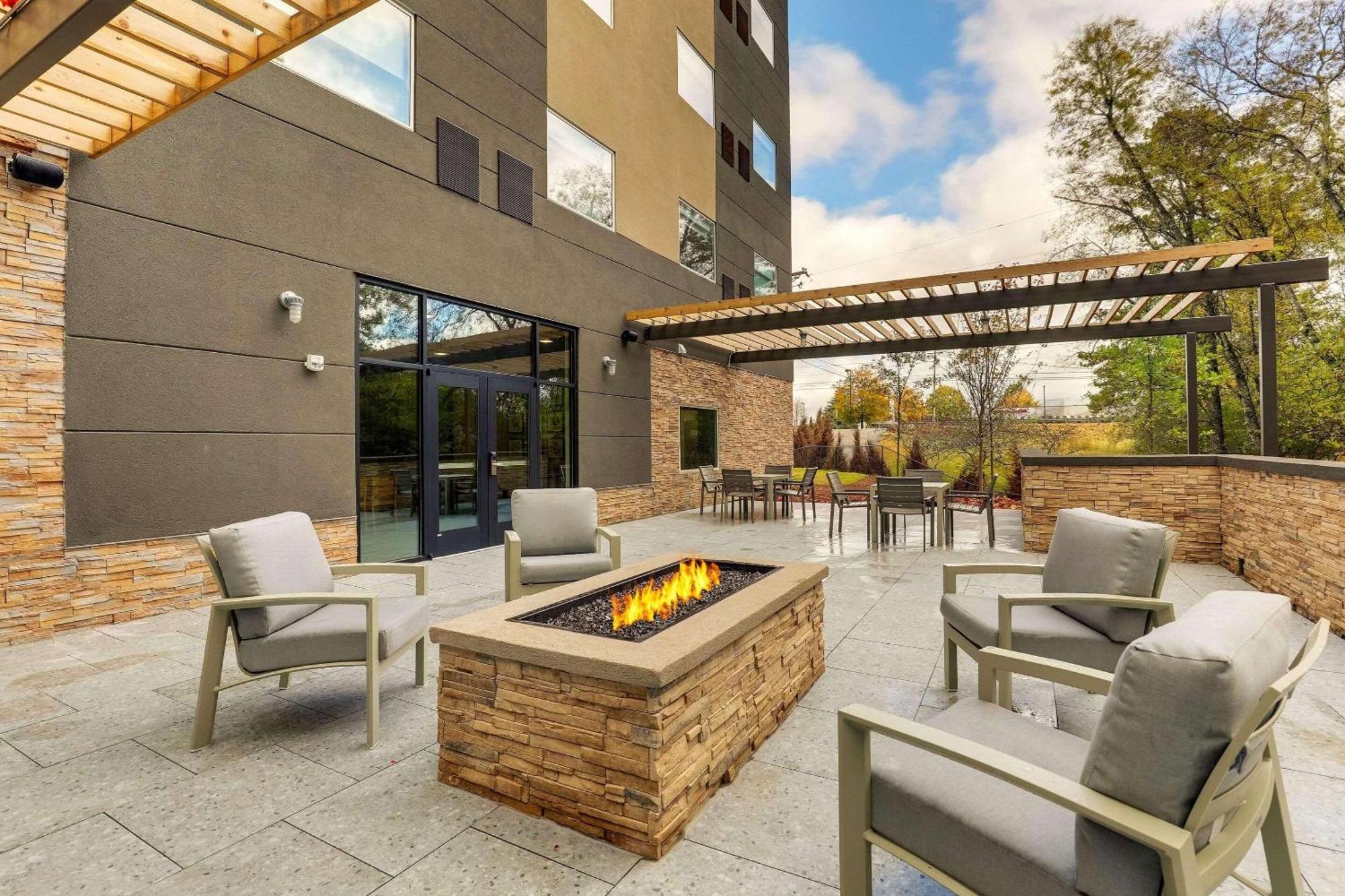 Country Inn & Suites By Radisson, Cumming Near Northside Hospital Forsyth Exterior foto